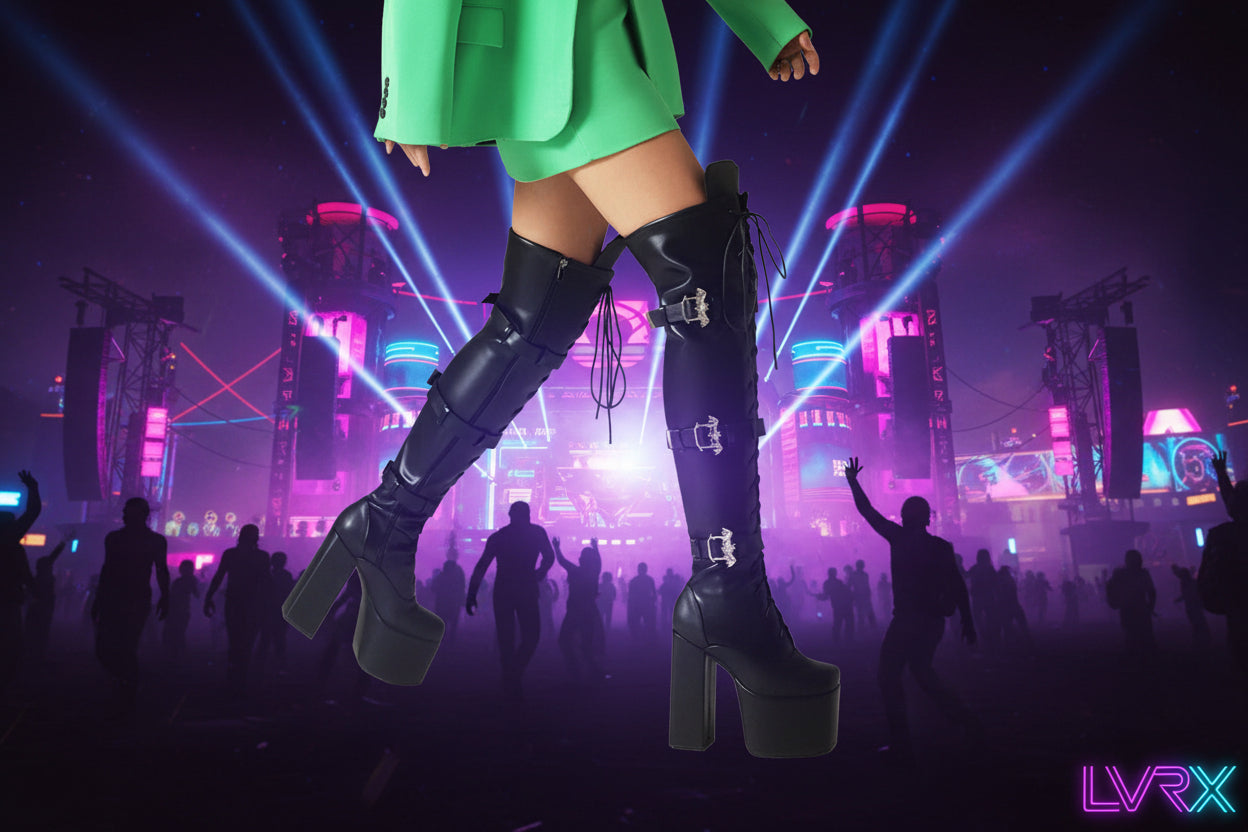 Black knee-high platform boots with buckles 