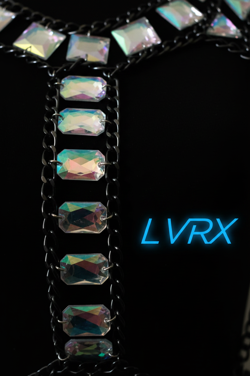 LVRX Gem Chain Crop — Detail